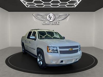 2012 Chevrolet Avalanche LTZ   - Photo 8 - Lennox, CA 90304