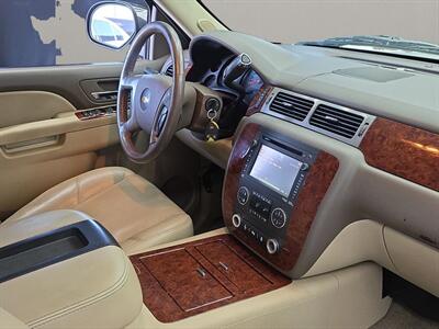 2012 Chevrolet Avalanche LTZ   - Photo 15 - Lennox, CA 90304