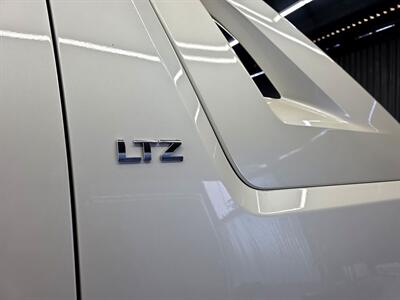 2012 Chevrolet Avalanche LTZ   - Photo 23 - Lennox, CA 90304