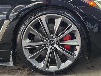 2018 INFINITI Q60 Red Sport 400 - Photo 18 - Lennox, CA 90304