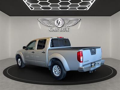 2018 Nissan Frontier SV   - Photo 5 - Lennox, CA 90304