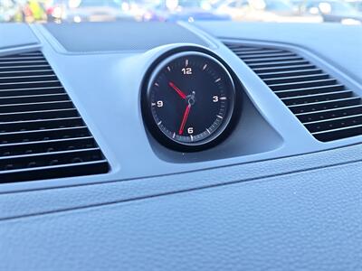 2019 Porsche Cayenne   - Photo 22 - Lennox, CA 90304