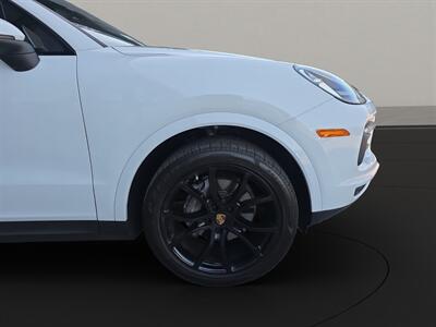 2019 Porsche Cayenne   - Photo 18 - Lennox, CA 90304