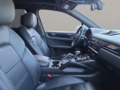 2019 Porsche Cayenne   - Photo 15 - Lennox, CA 90304