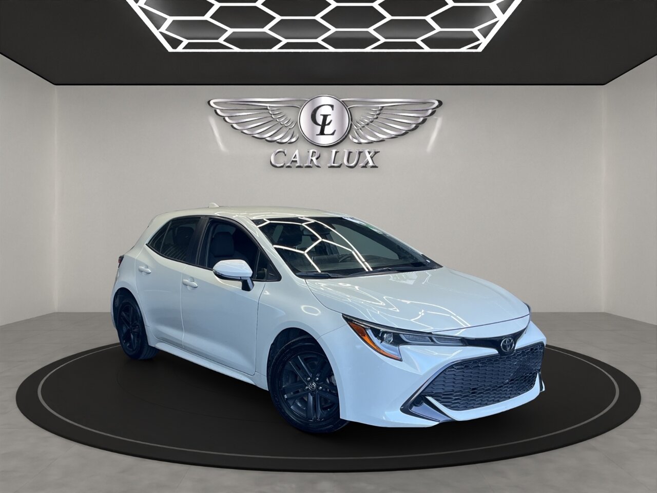 2019 Toyota Corolla Hatchback SE - Photo 1 - Lennox, CA 90304