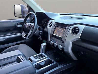 2015 Toyota Tundra SR5 CrewMax   - Photo 15 - Lennox, CA 90304