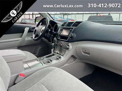 2013 Toyota Highlander Plus   - Photo 27 - Lennox, CA 90304