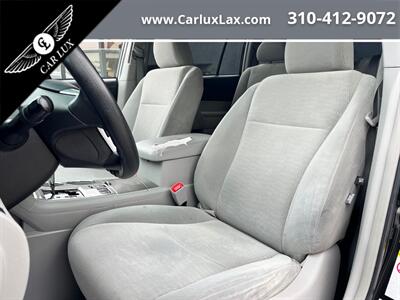 2013 Toyota Highlander Plus   - Photo 15 - Lennox, CA 90304