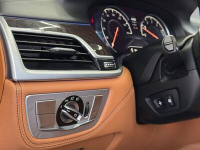 2018 BMW 750i xDrive   - Photo 27 - Lennox, CA 90304