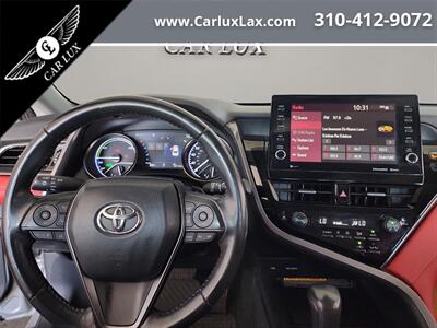 2021 Toyota Camry Hybrid XSE   - Photo 15 - Lennox, CA 90304