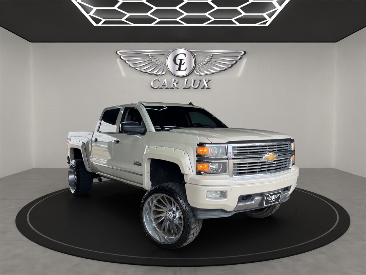 2014 Chevrolet Silverado 1500 High Country - Photo 1 - Lennox, CA 90304