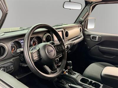 2023 Jeep Gladiator Sport   - Photo 16 - Lennox, CA 90304