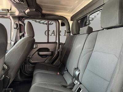 2023 Jeep Gladiator Sport   - Photo 13 - Lennox, CA 90304