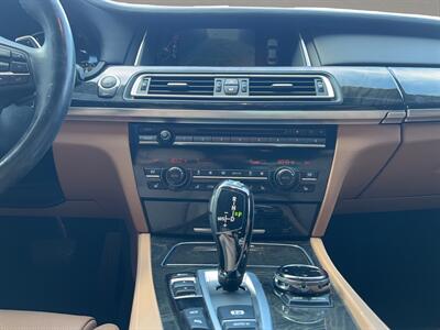 2015 BMW 750i  M SPORT - Photo 15 - Lennox, CA 90304