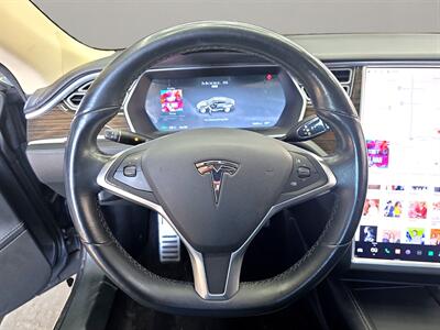 2014 Tesla Model S   - Photo 10 - Lennox, CA 90304