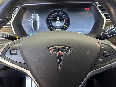 2014 Tesla Model S   - Photo 20 - Lennox, CA 90304