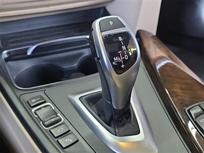 2017 BMW 330i   - Photo 18 - Lennox, CA 90304