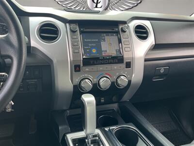 2017 Toyota Tundra SR5 CrewMax   - Photo 13 - Lennox, CA 90304