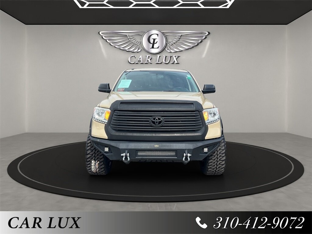 2017 Toyota Tundra SR5's photo