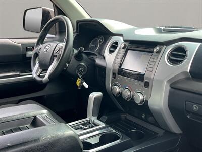 2017 Toyota Tundra SR5 CrewMax   - Photo 17 - Lennox, CA 90304