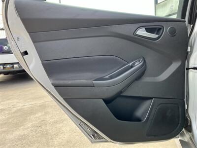 2014 Ford Focus ST   - Photo 20 - Lennox, CA 90304