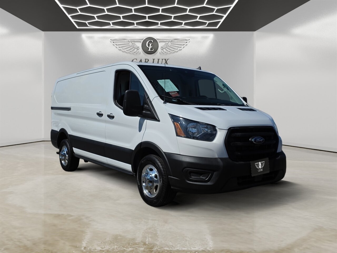 2020 Ford Transit   - Photo 1 - Lennox, CA 90304