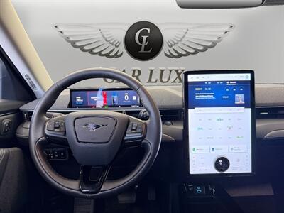 2024 Ford Mustang Mach-E Premium   - Photo 10 - Lennox, CA 90304