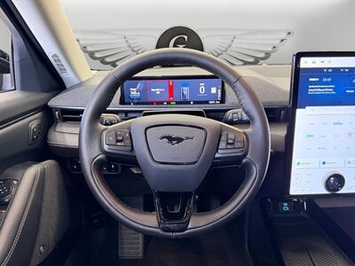 2024 Ford Mustang Mach-E Premium   - Photo 12 - Lennox, CA 90304