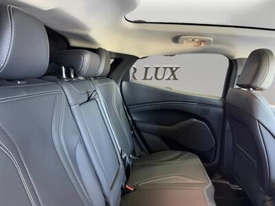 2024 Ford Mustang Mach-E Premium   - Photo 24 - Lennox, CA 90304