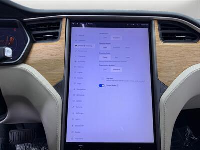 2020 Tesla Model S Long Range   - Photo 16 - Lennox, CA 90304
