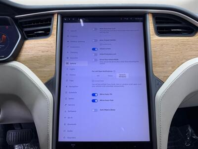 2020 Tesla Model S Long Range   - Photo 20 - Lennox, CA 90304