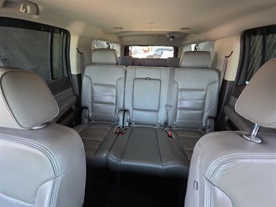 2020 GMC Yukon Denali   - Photo 18 - Lennox, CA 90304
