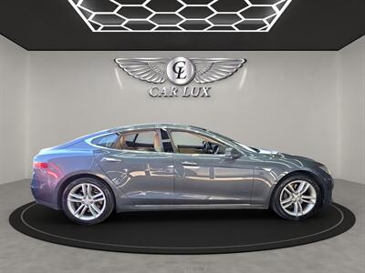 2016 Tesla Model S 85   - Photo 8 - Lennox, CA 90304