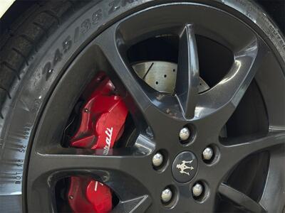 2013 Maserati GranTurismo Sport   - Photo 20 - Lennox, CA 90304