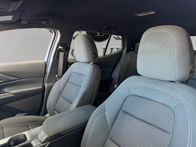 2025 Chevrolet Equinox EV LT - Photo 9 - Lennox, CA 90304