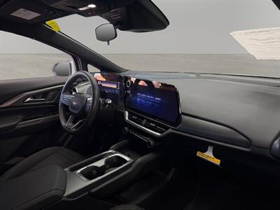 2025 Chevrolet Equinox EV LT - Photo 16 - Lennox, CA 90304