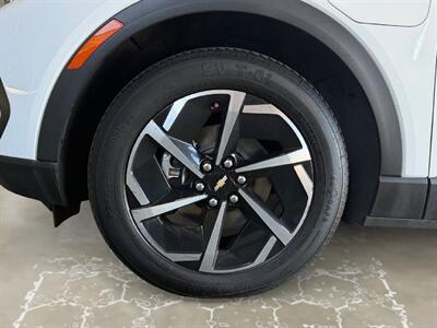 2025 Chevrolet Equinox EV LT - Photo 14 - Lennox, CA 90304