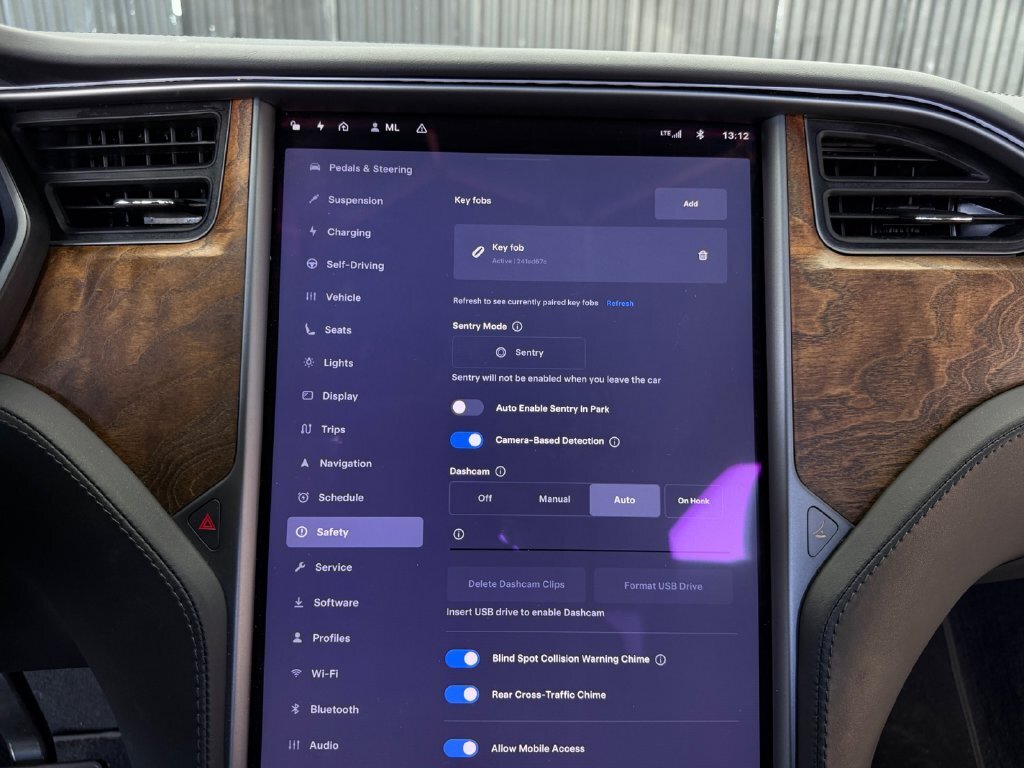 2020 Tesla Model X Long Range - Photo 31 - Lennox, CA 90304
