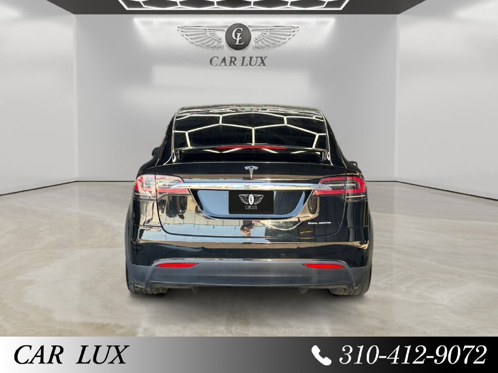 2020 Tesla Model X Long Range - Photo 4 - Lennox, CA 90304
