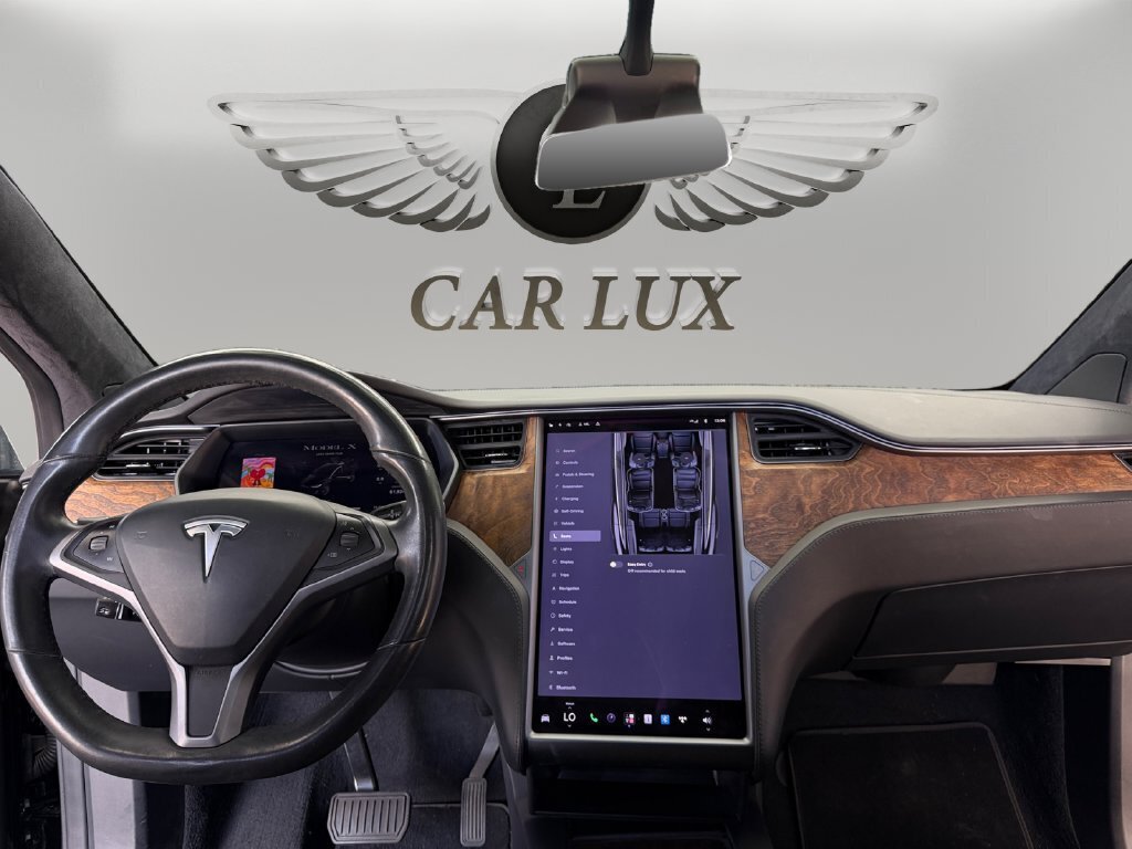 2020 Tesla Model X Long Range - Photo 11 - Lennox, CA 90304