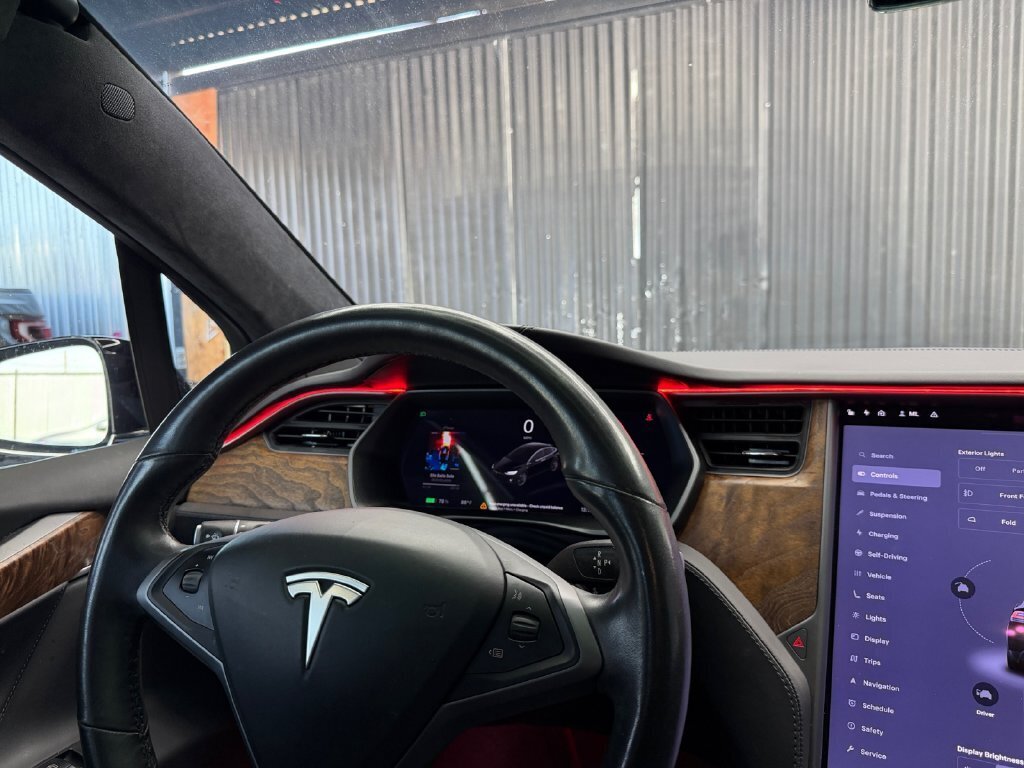2020 Tesla Model X Long Range - Photo 34 - Lennox, CA 90304