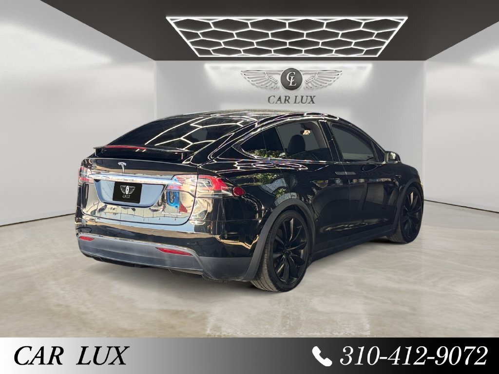 2020 Tesla Model X Long Range - Photo 5 - Lennox, CA 90304