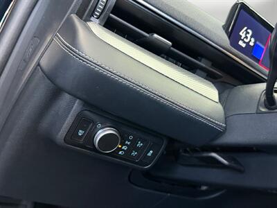 2022 Ford Mustang Mach-E Select   - Photo 18 - Lennox, CA 90304