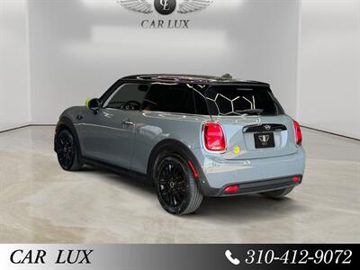 2022 MINI Hardtop 2 Door Signature Plus   - Photo 3 - Lennox, CA 90304