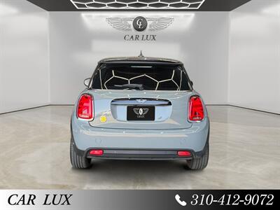 2022 MINI Hardtop 2 Door Signature Plus   - Photo 4 - Lennox, CA 90304