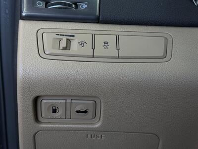 2013 Hyundai SONATA Hybrid   - Photo 17 - Lennox, CA 90304
