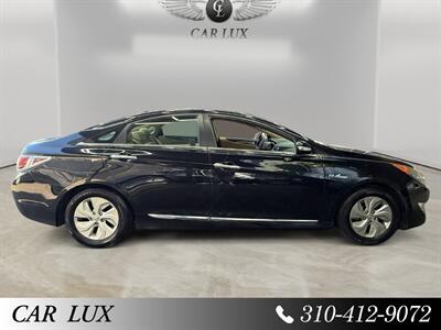 2013 Hyundai SONATA Hybrid   - Photo 6 - Lennox, CA 90304