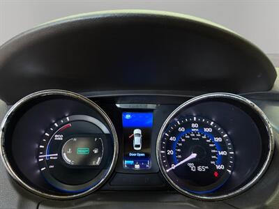 2013 Hyundai SONATA Hybrid   - Photo 19 - Lennox, CA 90304