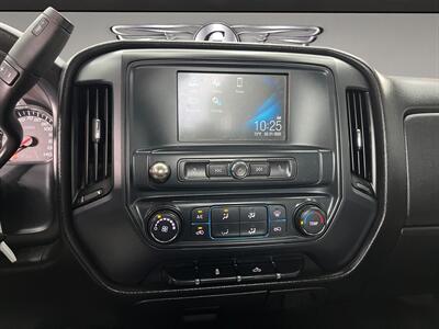 2018 Chevrolet Silverado 1500 WT   - Photo 15 - Lennox, CA 90304