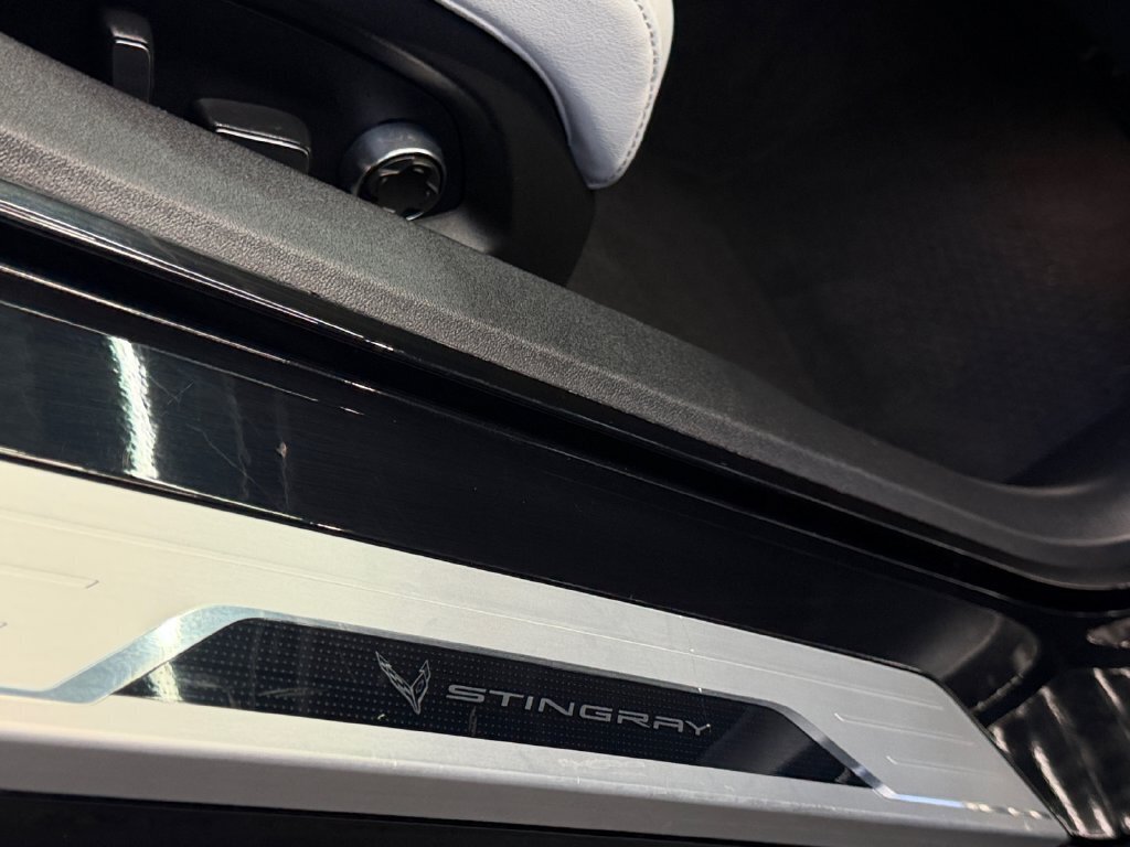 2020 Chevrolet Corvette Stingray 3LT - Photo 20 - Lennox, CA 90304